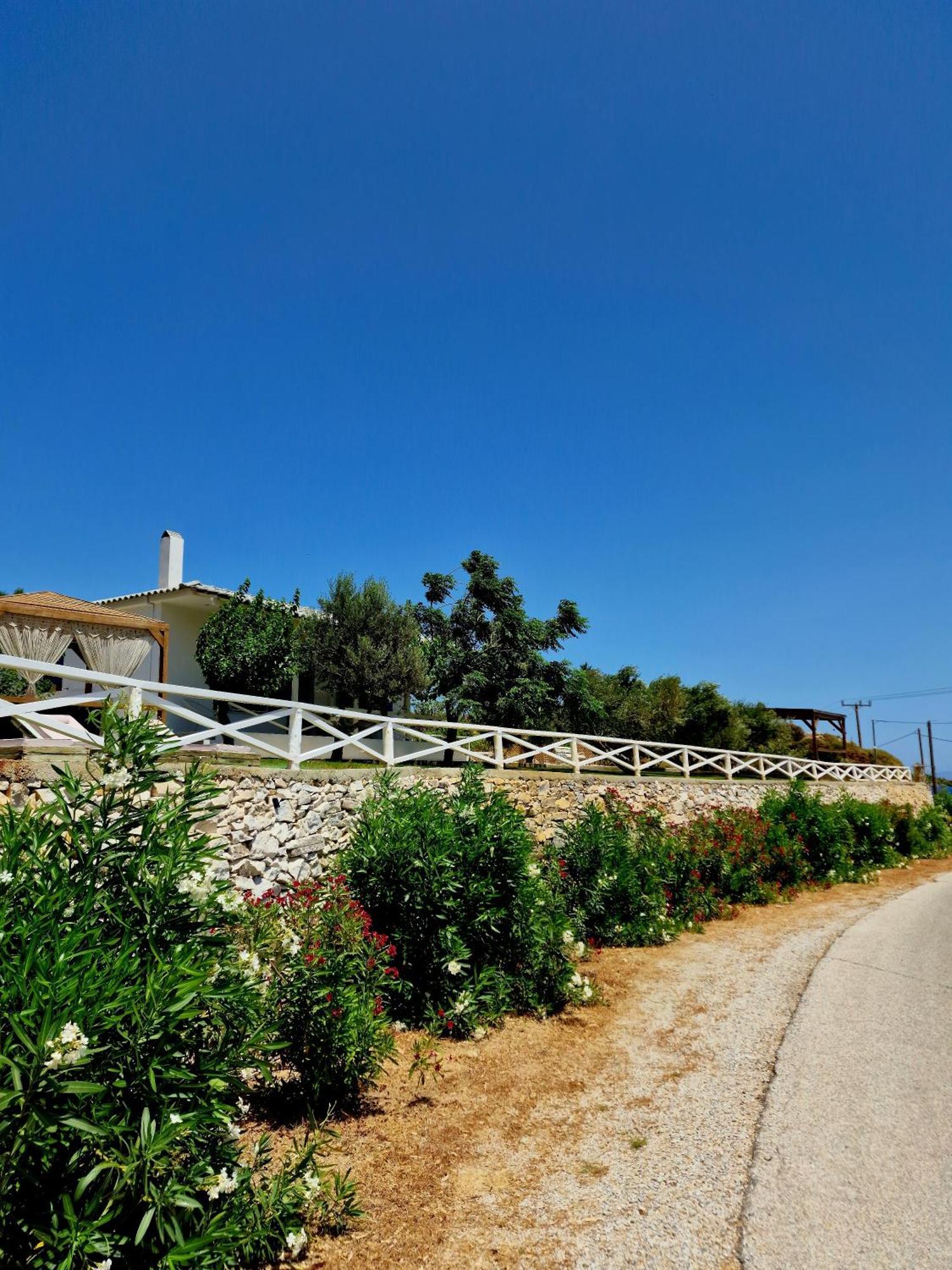 Kerame Paradise Villa Ágios Kírykos Exteriör bild