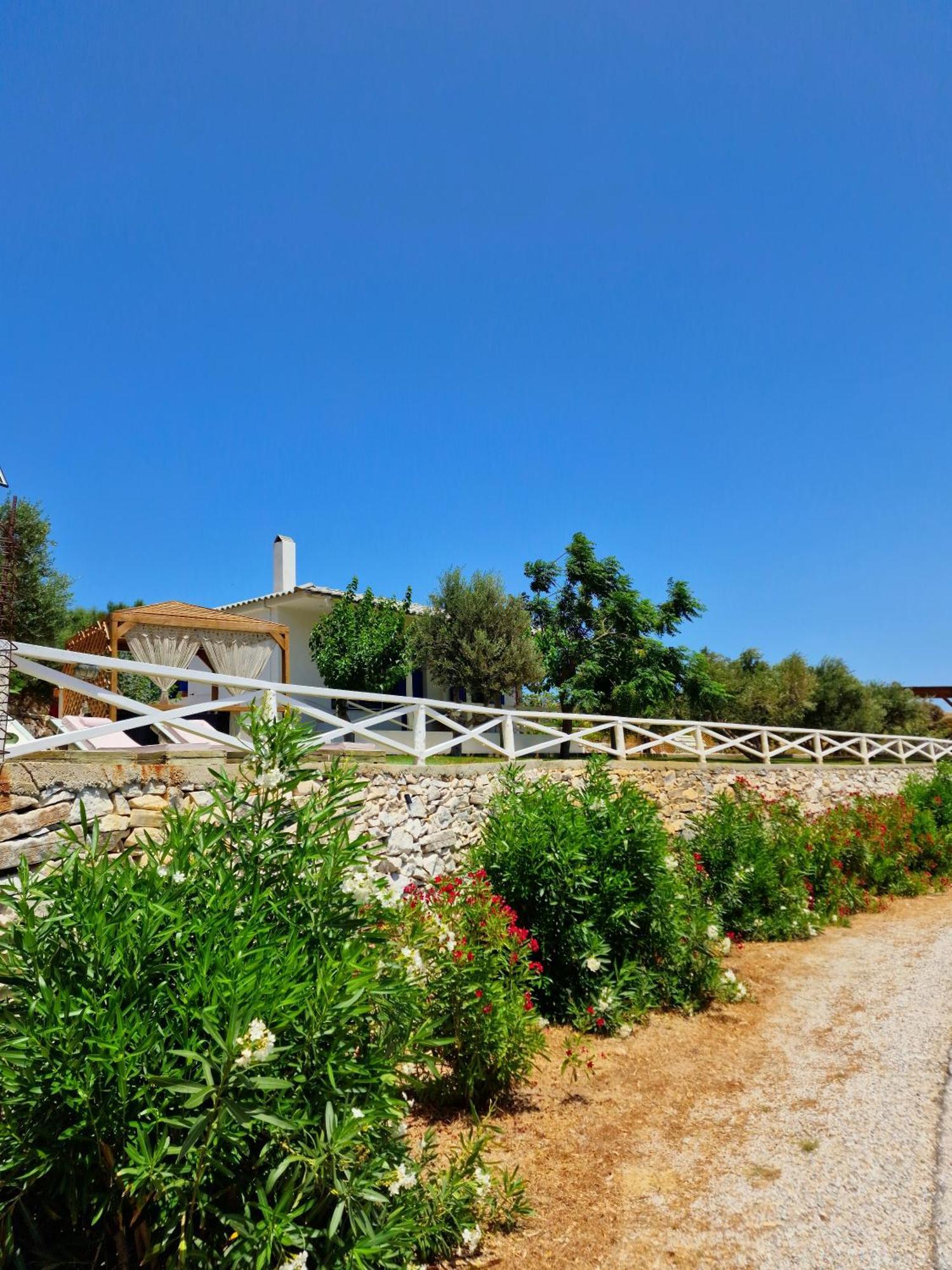 Kerame Paradise Villa Ágios Kírykos Exteriör bild