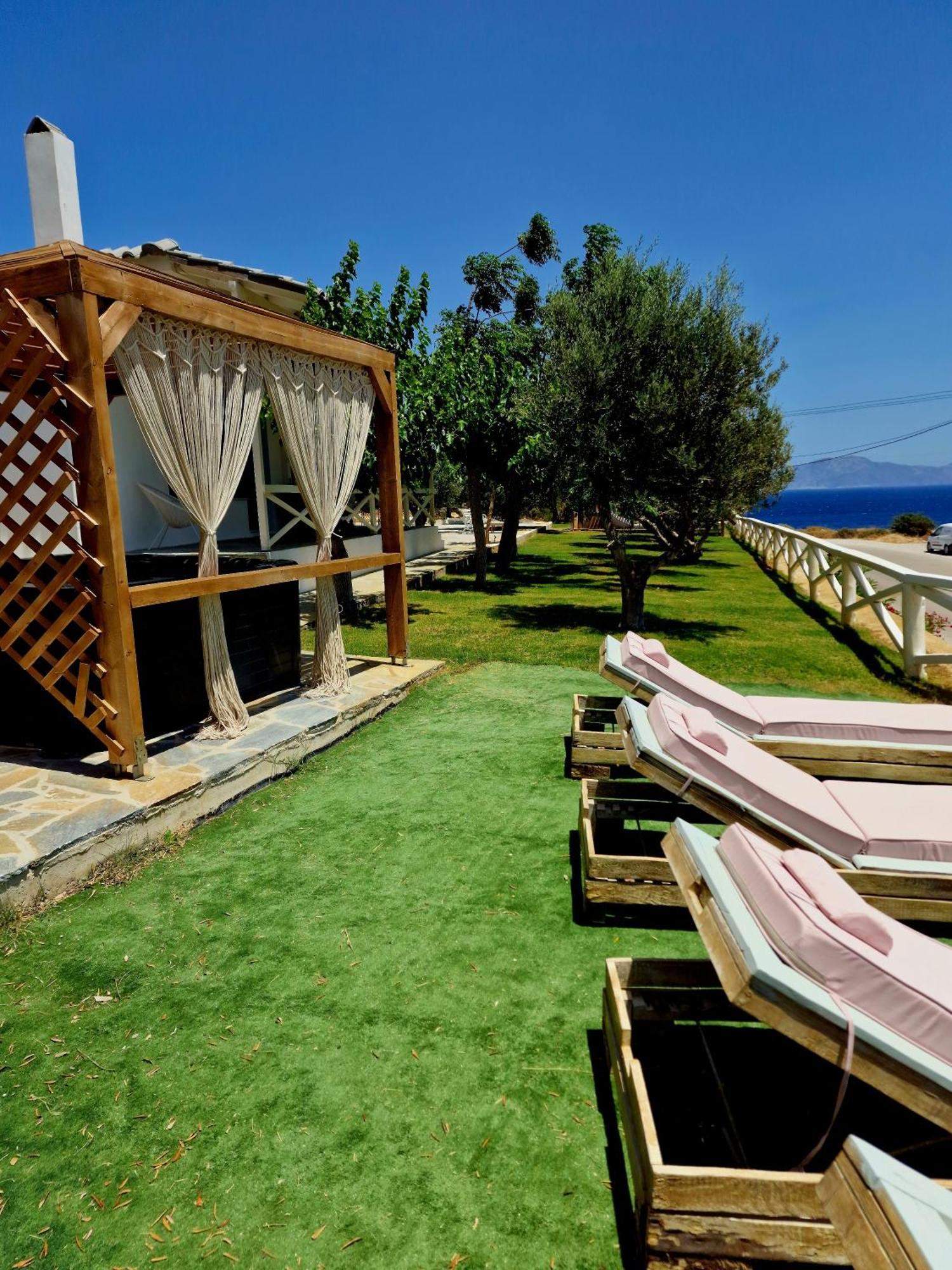 Kerame Paradise Villa Ágios Kírykos Exteriör bild